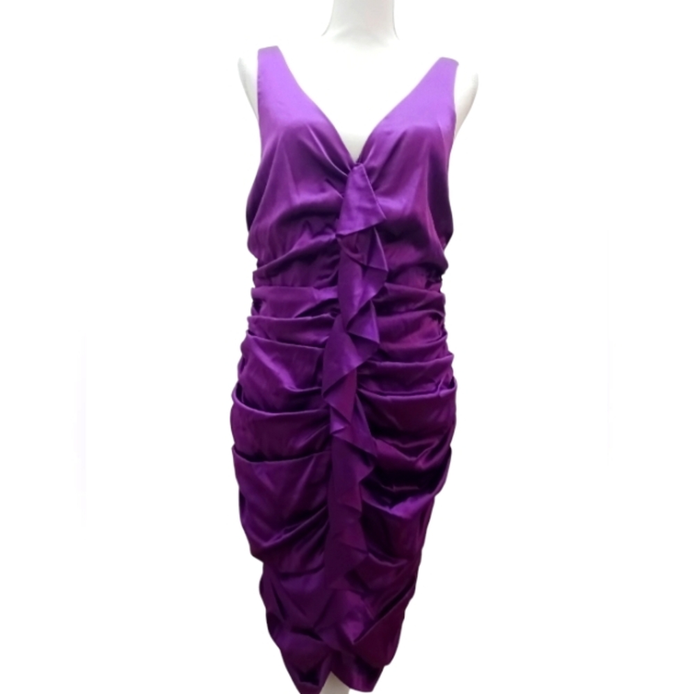 Nicole Miller Collection purple silk fitted rouched Cocktail dress. Size 12